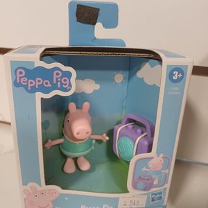 Lote de Juguetes: Peppa Pig, The Hangrees (Fortnite) y Juego Electrónico 999 Juegos - imagen 3