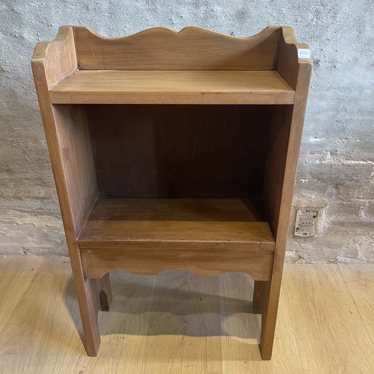 Lote anterior: Estante pino brasil - Medidas: 45x20x75cm