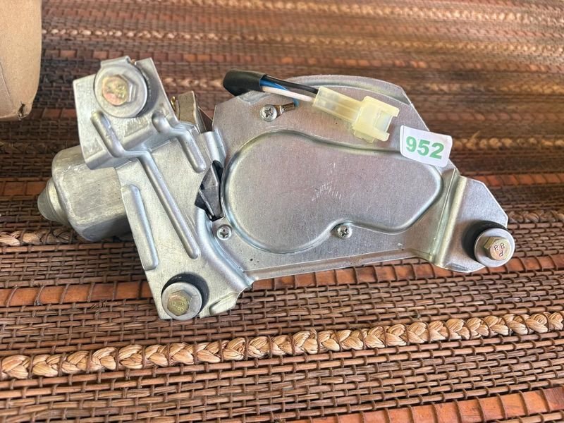 Motor de limpiaparabrisas trasero Haima