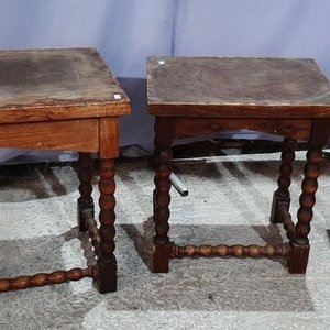 Juego de 3 mesas nido de madera con patas torneadas - imagen 3