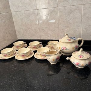 Lote anterior: Juego de Té Versailles Porcelana con Flores