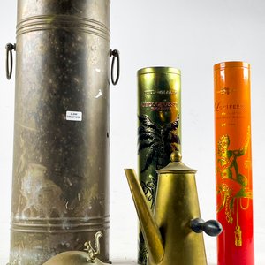 Paragüero, Puchero y Cafetera de Bronce con Latas Decorativas - imagen 3