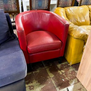 Lote siguiente: Sillón Individual Rojo Estilo Moderno