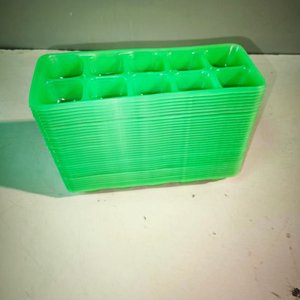 35 Cubeteras Verdes de Plástico - imagen 2
