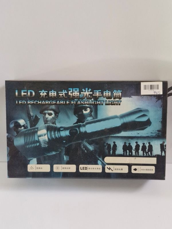 Linterna recargable LED con ajuste de foco - imagen 3
