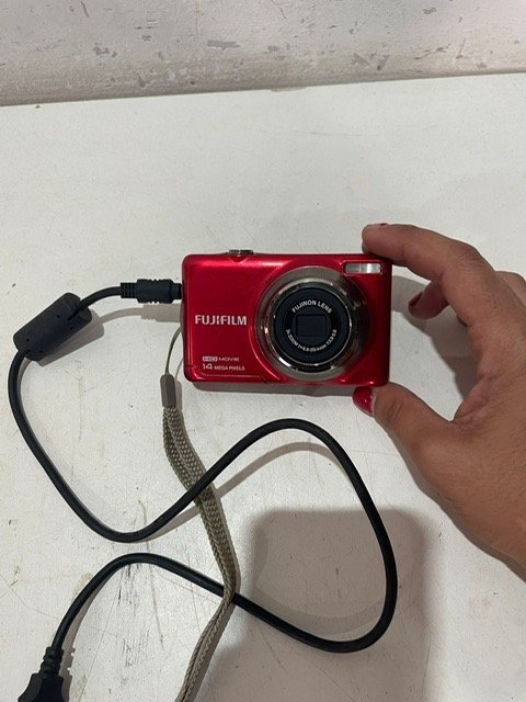 Lote anterior: Cámara digital Fujifilm en buen estado