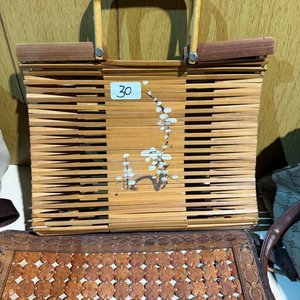 Lote de Carteras y Bolsos Vintage: Bambú, Cuero y Estilo - imagen 1