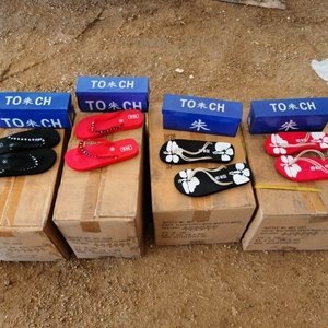 Lote siguiente: Pares de Sandalias para Mujer