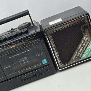 Radio Grabador Philips con Doble Cassette y Ecualizador Gráfico - imagen 3