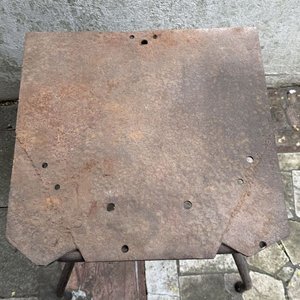 Estructura Metálica para Mesa de Taller con Tapa de Hierro - imagen 3