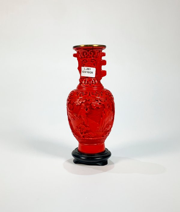 Florero de Laca Roja y Bronce con Base de Madera - imagen 1