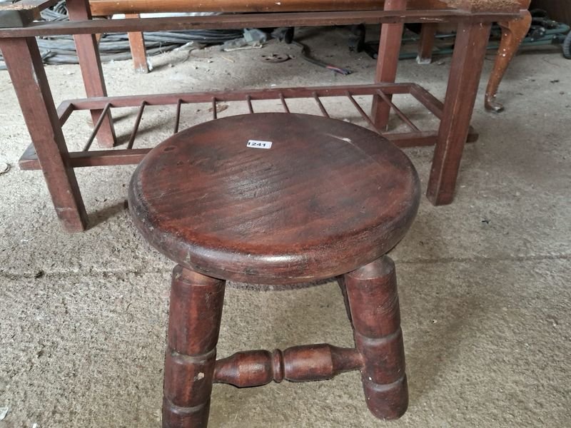 Mesa ratona en madera y marmol con banco en madera - imagen 7