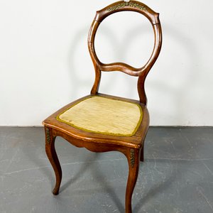 Silla Francesa Estilo Luis XV en Caoba con Apliques de Bronce - imagen 4