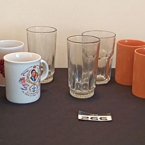 Lote siguiente: Lote de Tazas, Mates y Vasos de Vidrio