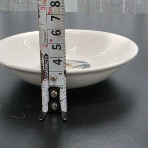 Lote de Platos Decorativos Coleccionables con Diseños Variados - imagen 14