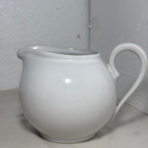 Juego de Té y Café Olmos de Porcelana Blanca con Detalles Dorados - imagen 17