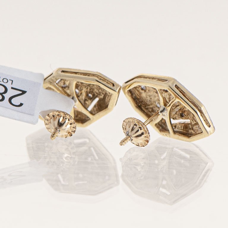 Par de aretes de oro 18k con diamantes - imagen 2