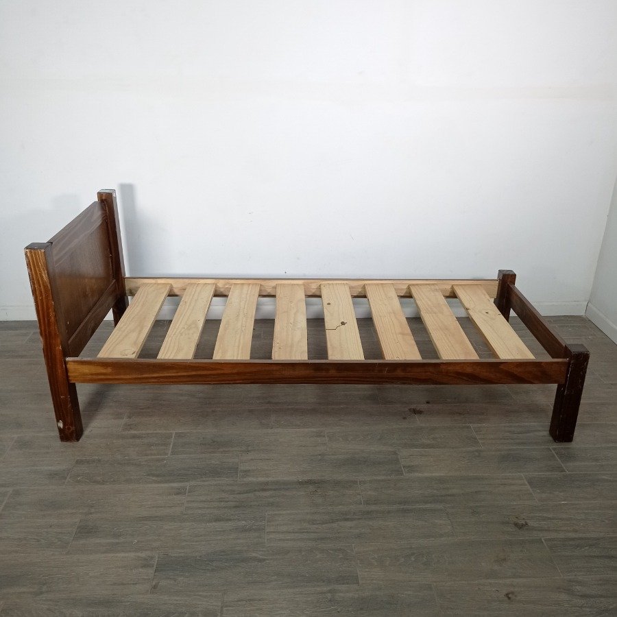 Cama de una plaza en Pino - imagen 5
