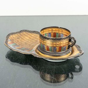 Lote siguiente: Juego de Taza de Té con Plato de Porcelana Japonesa