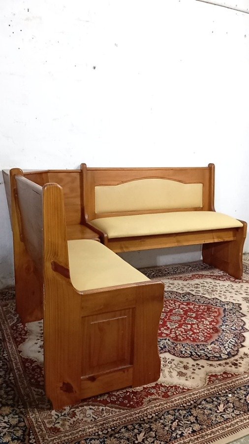 Esquinero tapizado beige en madera y mesa haciendo juego lustre claro - imagen 7