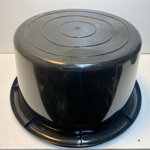 Papelera Plástica Verde 20L con Tapa Vaivén Gris y Base Negra - imagen 4