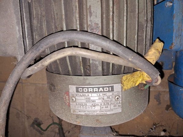 Motor Eléctrico Trifásico Asincrónico Corradi 5.5 HP