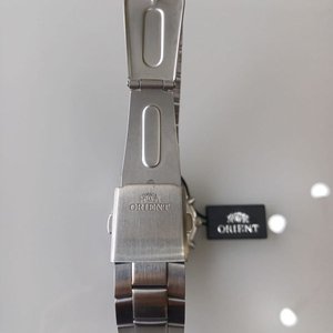 Reloj Orient Chronograph Acero Inoxidable Esfera Plateada Taquímetro - imagen 6