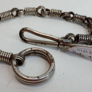 Lote anterior: Sistema de esposas antiguas para una mano, transporte de prisioneros, metal plateado, 34cm