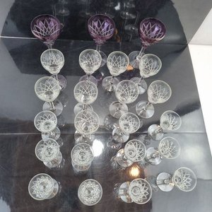 Lote de Cristalería: Copas, Vasos y Adornos Varios - imagen 16
