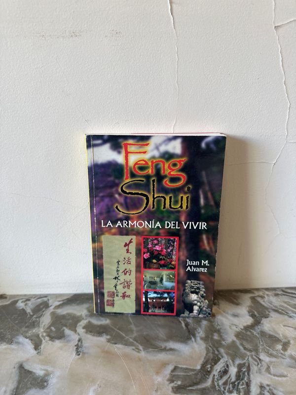 Lote siguiente: Libro de Feng Shui: La armonía del vivir