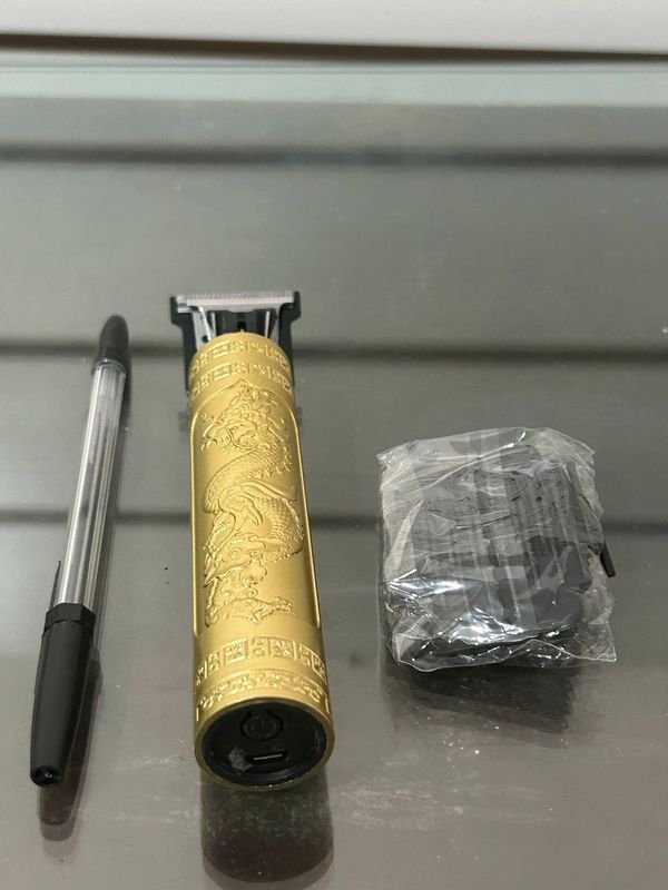 Cortadora de Cabello Profesional Inalámbrica Dorada Vintage T9 - imagen 1