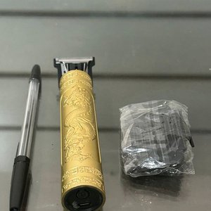 Cortadora de Cabello Profesional Inalámbrica Dorada Vintage T9 - imagen 1
