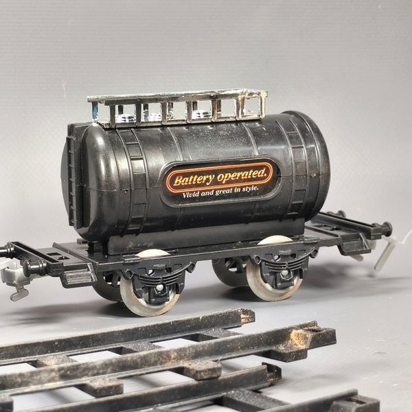 Tren Clásico con Sonido y Luces en Escala O - imagen 7