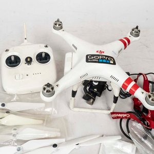 Dron DJI Phantom 2 Vision+ con Control Remoto y Accesorios - imagen 2