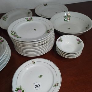 Porcelana antigua Olmos, hace juego con el lote número 11. - imagen 3
