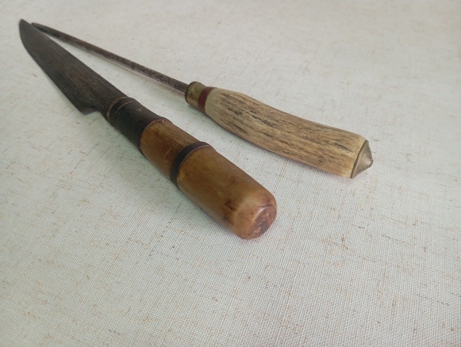 Cuchillos y Chairas de 15 cm con Mano de Madera y Hoja de Metal - imagen 4