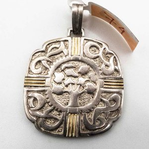 Lote siguiente: Dije "Árbol de la Vida" en Plata y Oro Double