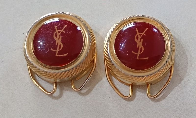 Yves Saint Laurent Accesorios de Moda