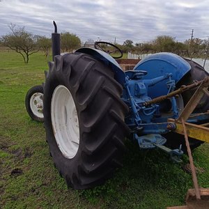 Tractor Fordson Major E1A con Rastra, Arado y Disquera - imagen 15