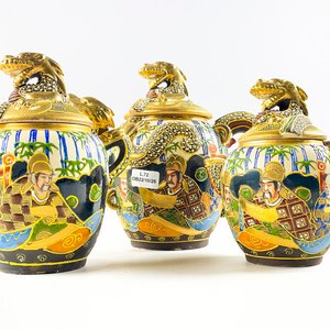 Juego de Porcelana Satsuma con Dragones y Figuras Orientales - imagen 3