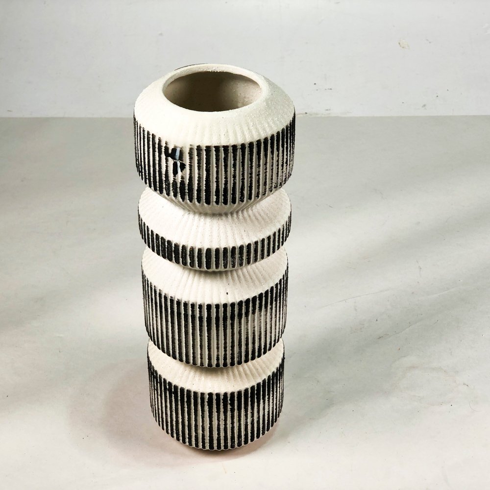 Vaso en cerámica blanca y negra, artesanía manual - imagen 2