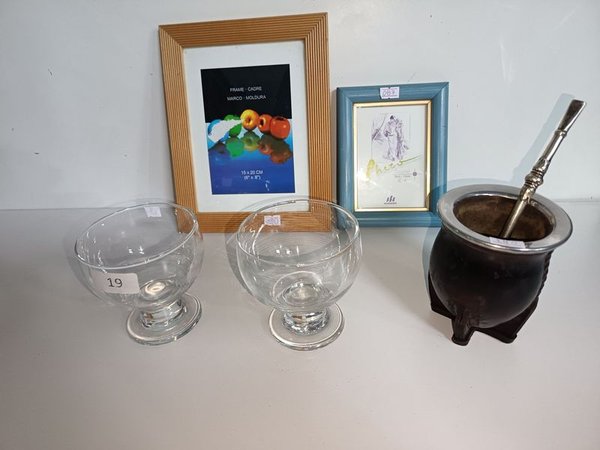 Set de Mate con Bombilla, Dos Portaretratos y Dos Copas de Cristal - imagen 1