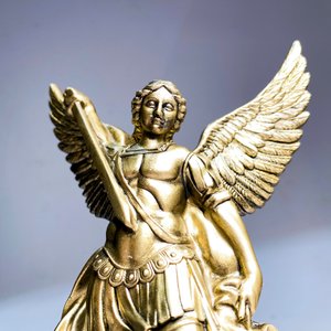 Figura Arcángel San Miguel Dorada, 21 cm - imagen 3