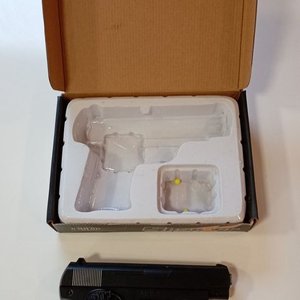 Réplica Pistola Airsoft M17 Shooter Con Luce, Calibre 6mm, Plástico, Negra - imagen 2