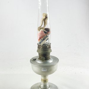 Lote anterior: Lámpara de Mesa Antigua Aladdin con Depósito Metálico y Tubo de Vidrio