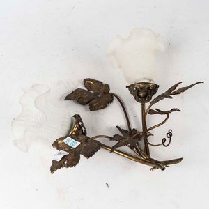 Aplique de Bronce con Dos Tulipanes de Vidrio - imagen 2