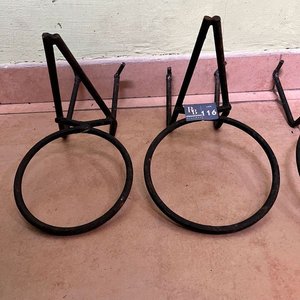 Set de 3 Soportes para Macetas de Metal - imagen 2