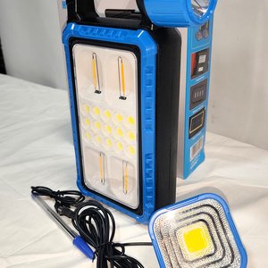 Lote siguiente: Foco LED Multifunción Recargable Solar y Corriente con Linterna y Panel Independiente