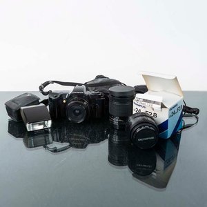 Lote siguiente: Cámara Olympus OM101 Power Focus con Estuche, Lentes y Flash