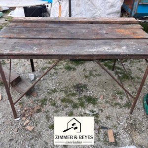 Mesa de Trabajo Plegable de Madera y Metal - imagen 4